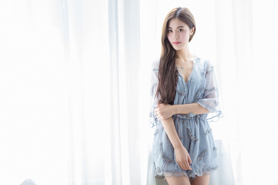 LeYuan 星乐园 Vol.018 仙气美女菲儿超长美腿秀气美眉