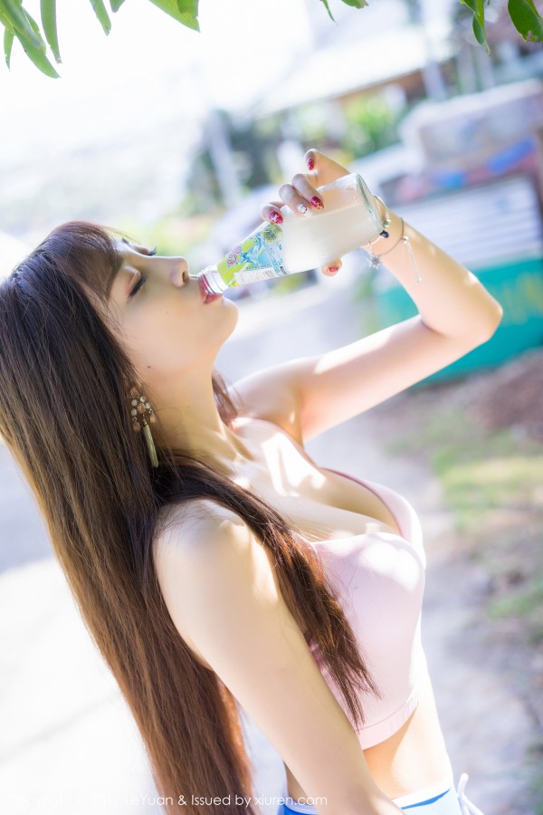 LeYuan 星乐园 Vol.032 女神杨晨晨sugar坚挺美胸粉嫩比基尼爆乳
