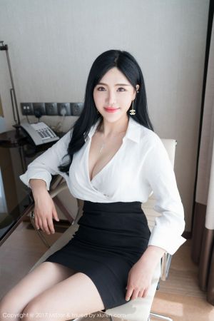 MiStar 魅妍社 Vol.172 刘钰儿制服美乳模特美照