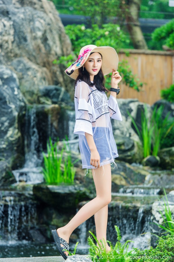 DKGirl DK御女郎 Vol.026 梅哥性感美腿比基尼美乳旅拍！