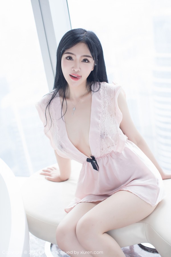 LeYuan 星乐园 Vol.046 刘钰儿丝滑性感睡衣露美胸巨乳