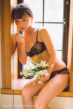 Bololi 波萝社 Vol.122 柳侑绮可爱七宝死库水俏皮可爱的美眉