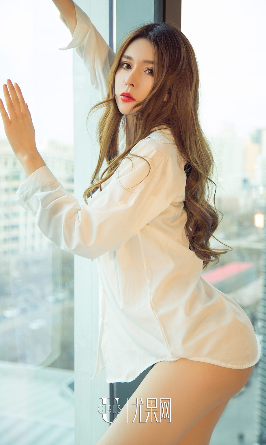 [尤果圈]娜尤子 亮眼红唇