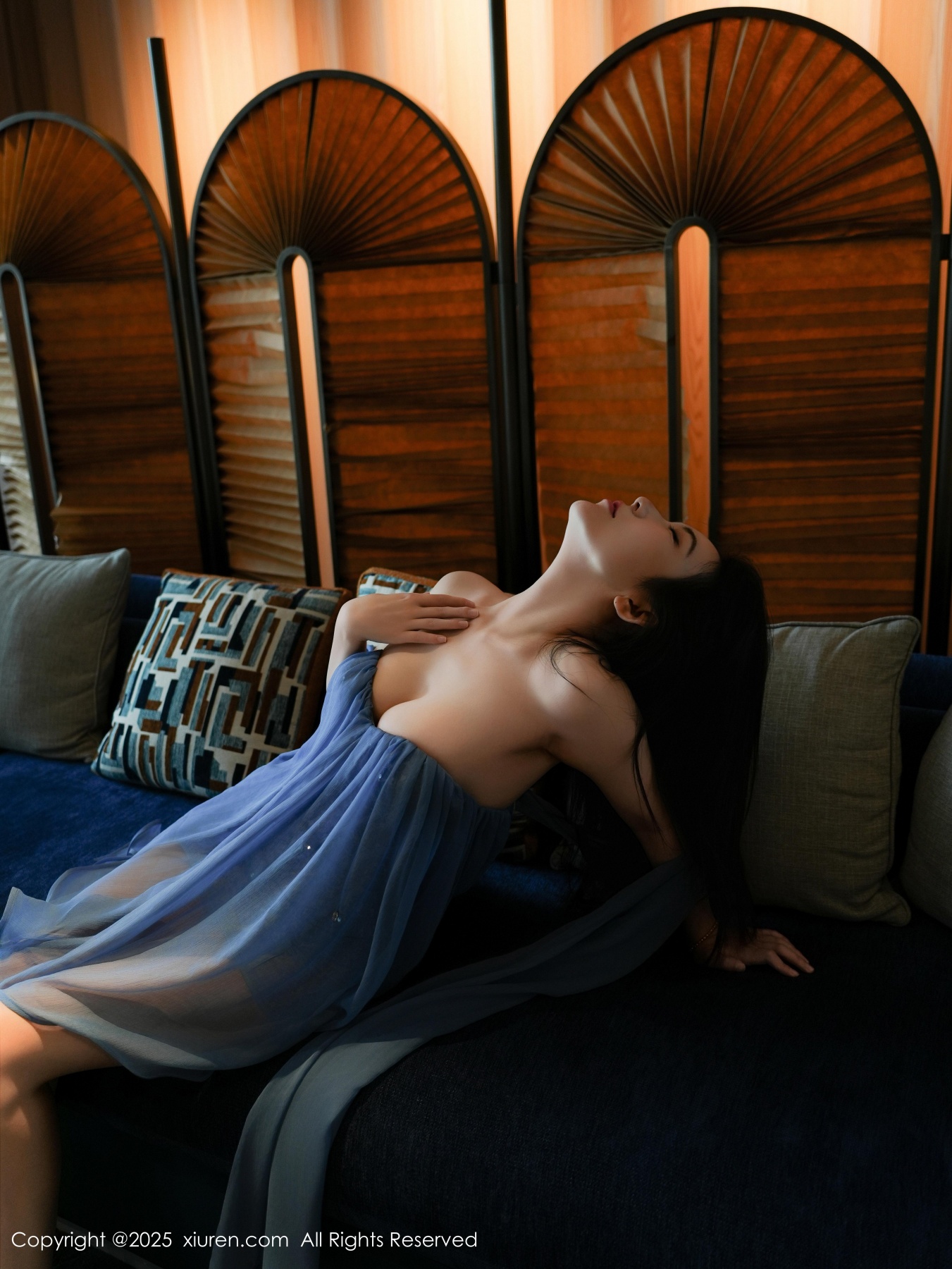 秀人 [XIUREN] 2025.11.14 烧烧小桃